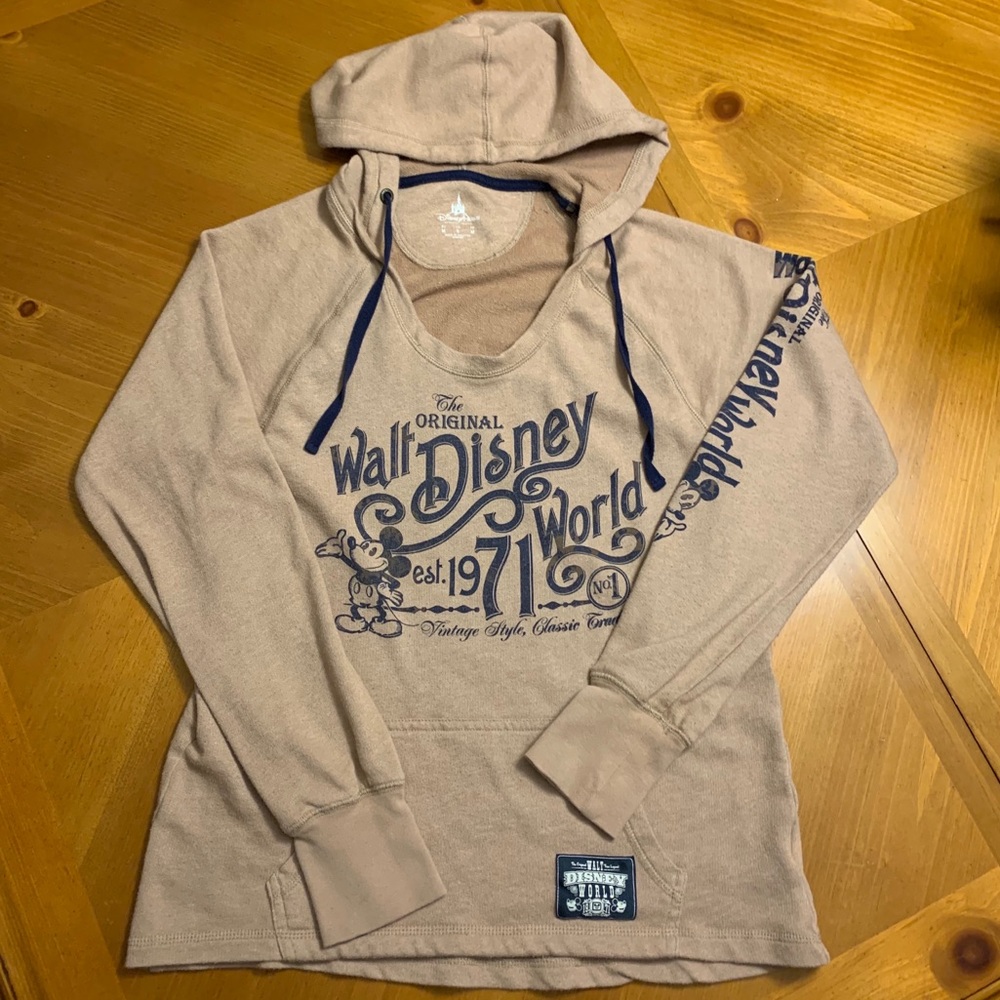 Vintage Disney World Mickey Mouse sweatshirt